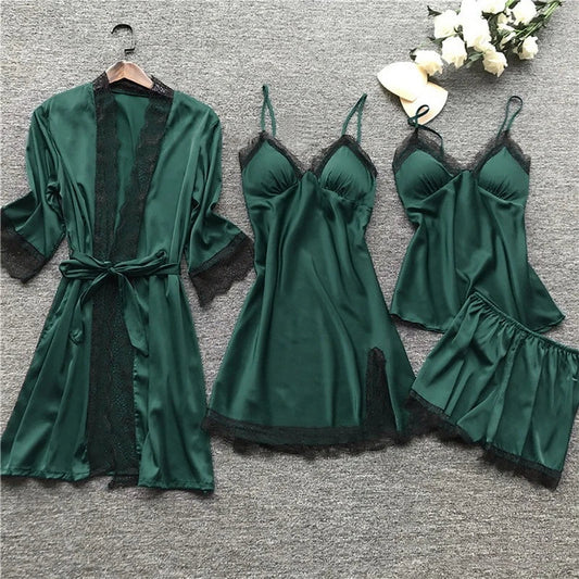 Pyjama-Set aus Seidensatin