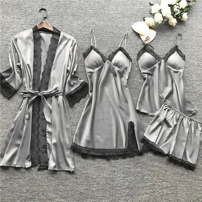 Pyjama-Set aus Seidensatin